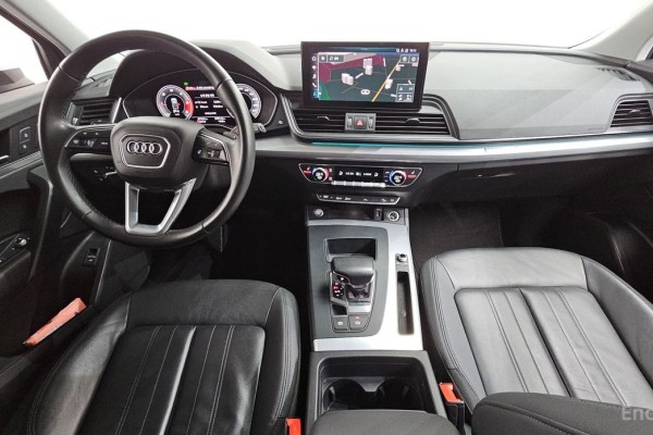 2021 Audi Q5 с пробегом 67 557 км