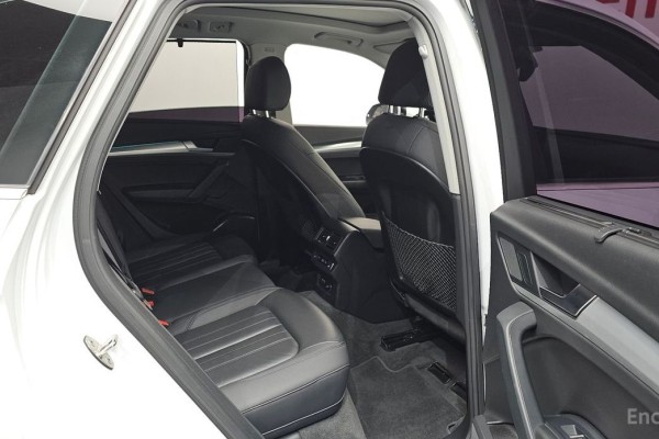 2021 Audi Q5 с пробегом 67 557 км