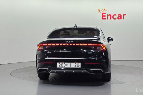 2021 Kia K5 с пробегом 106 917 км