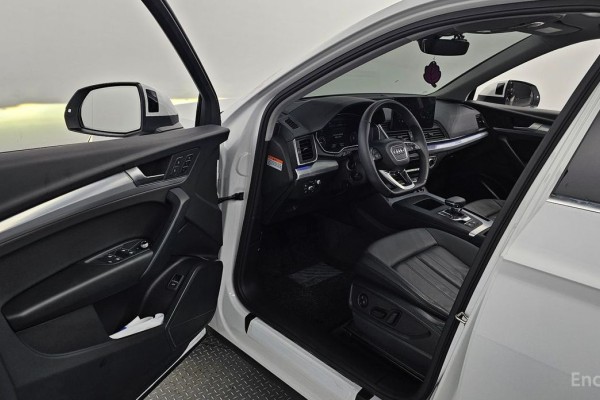 2023 Audi Q5 с пробегом 13 489 км