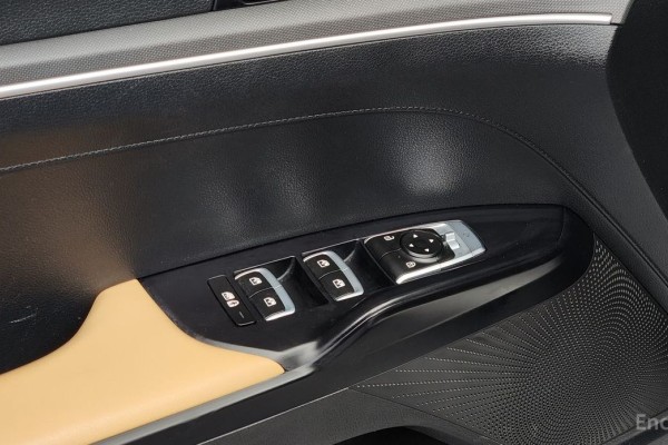 2022 Kia K5 с пробегом 114 746 км