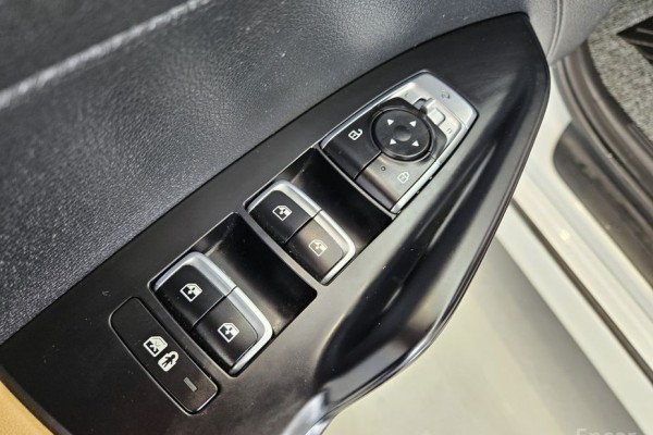 2022 Kia K5 с пробегом 83 044 км