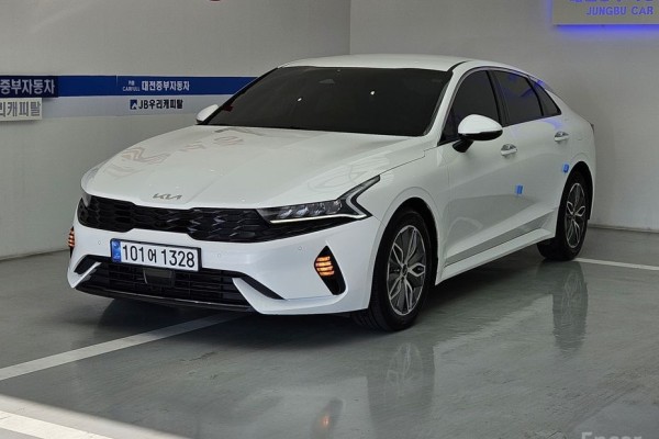 2022 Kia K5 с пробегом 83 044 км
