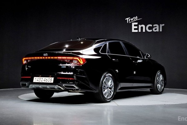 2021 Kia K5 с пробегом 39 351 км