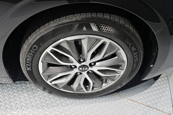 2021 Kia K5 с пробегом 39 351 км