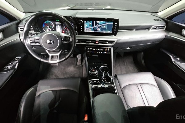 2021 Kia K5 с пробегом 39 351 км