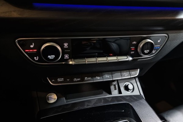 2023 Audi Q5 с пробегом 36 799 км