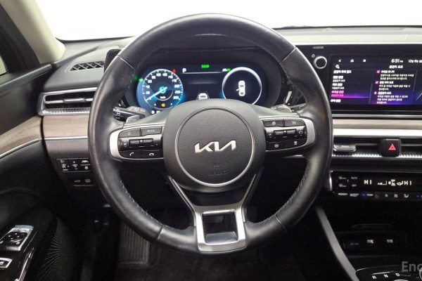 2022 Kia K5 с пробегом 135 065 км