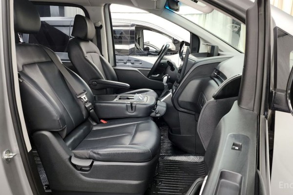 2022 Hyundai Staria с пробегом 48 949 км