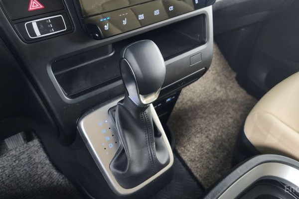 2022 Hyundai Staria с пробегом 30 225 км