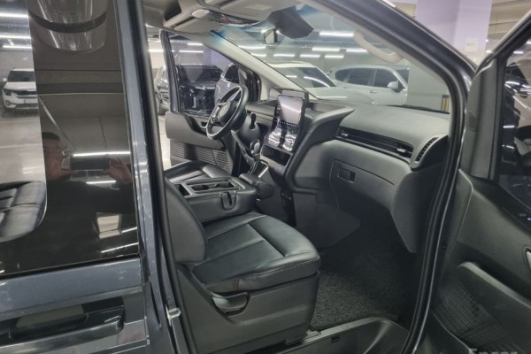 2022 Hyundai Staria с пробегом 56 912 км