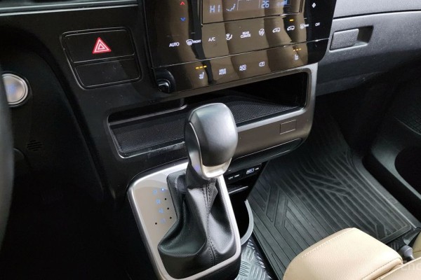 2022 Hyundai Staria с пробегом 84 914 км