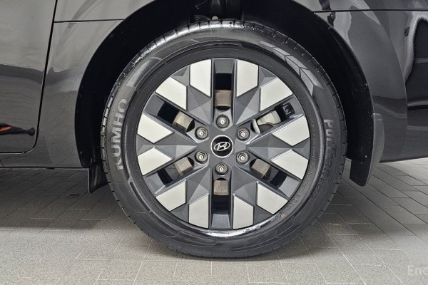 2021 Hyundai Staria с пробегом 50 989 км