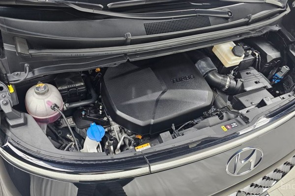 2021 Hyundai Staria с пробегом 50 989 км