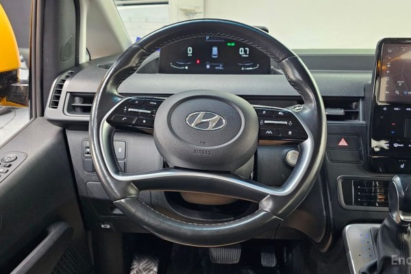 2022 Hyundai Staria с пробегом 33 330 км