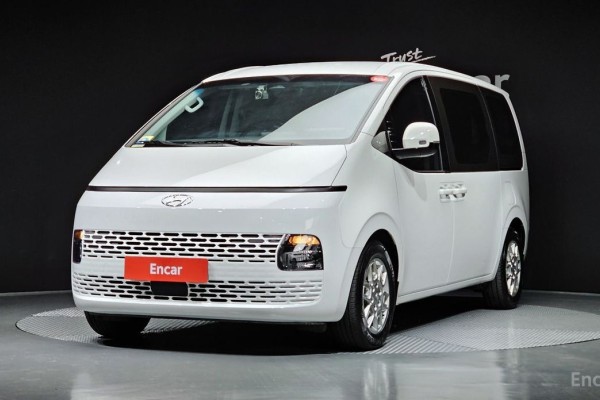 2022 Hyundai Staria с пробегом 102 243 км