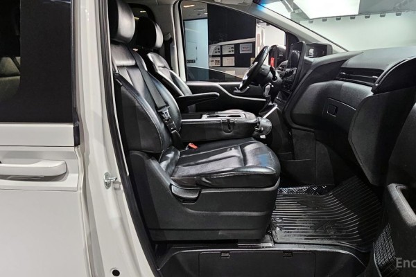 2022 Hyundai Staria с пробегом 102 243 км