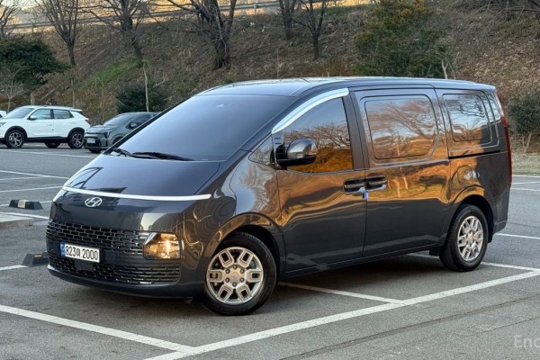 2022 Hyundai Staria с пробегом 70 900 км