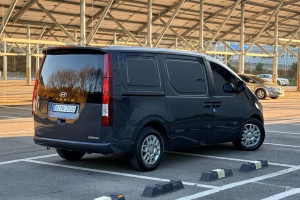 2022 Hyundai Staria с пробегом 70 900 км
