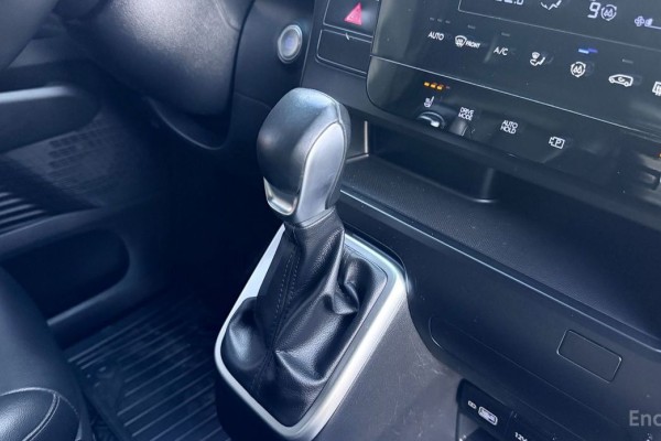 2022 Hyundai Staria с пробегом 70 900 км