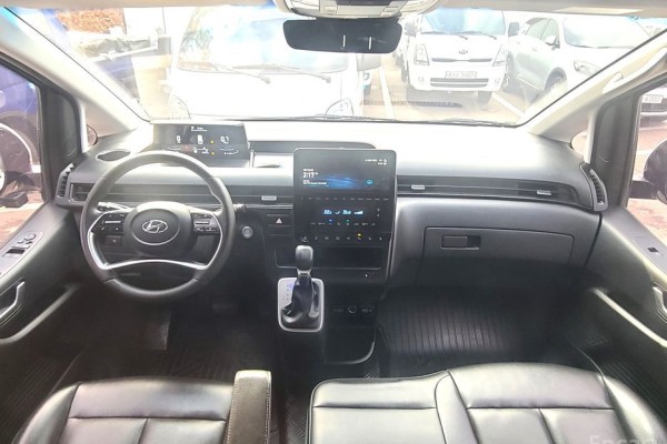 2022 Hyundai Staria с пробегом 31 885 км