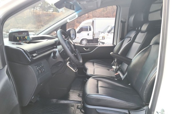 2022 Hyundai Staria с пробегом 31 885 км