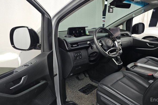 2022 Hyundai Staria с пробегом 40 726 км