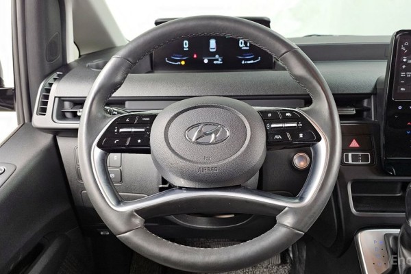 2022 Hyundai Staria с пробегом 40 726 км