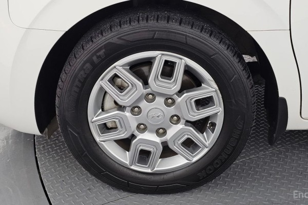 2022 Hyundai Staria с пробегом 72 859 км