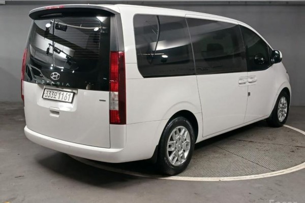 2022 Hyundai Staria с пробегом 48 165 км