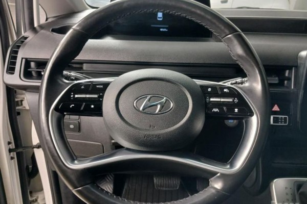 2022 Hyundai Staria с пробегом 48 165 км