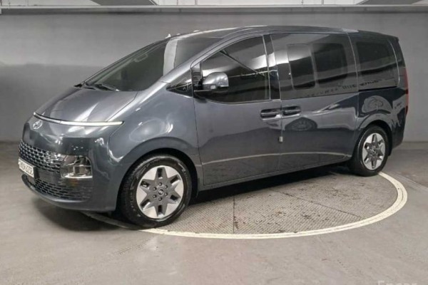 2022 Hyundai Staria с пробегом 73 456 км