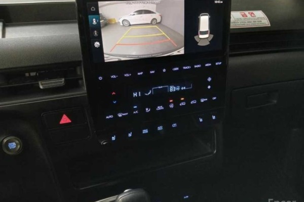 2022 Hyundai Staria с пробегом 73 456 км