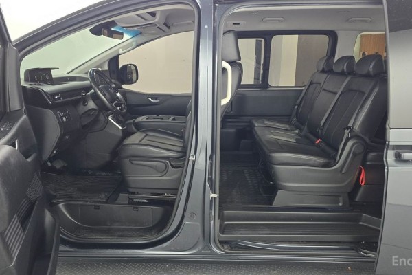 2021 Hyundai Staria с пробегом 32 193 км