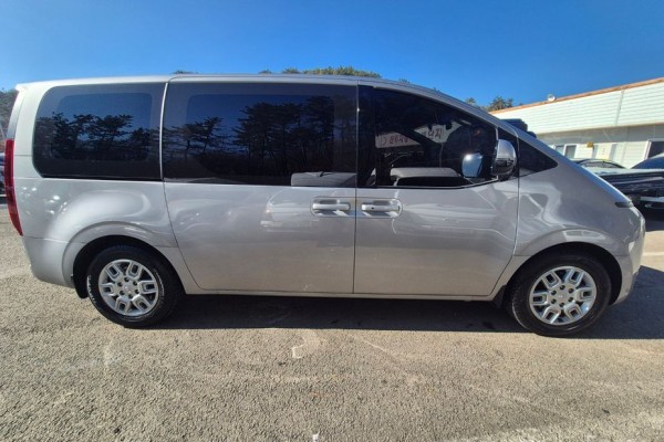 2022 Hyundai Staria с пробегом 57 637 км