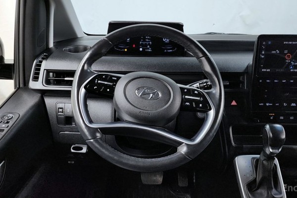 2021 Hyundai Staria с пробегом 111 736 км