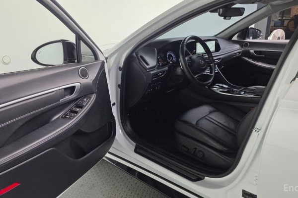 2022 Hyundai Sonata с пробегом 98 713 км