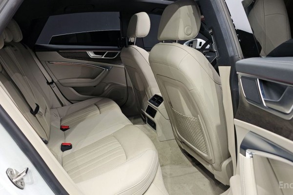 2021 Audi A7 с пробегом 43 172 км