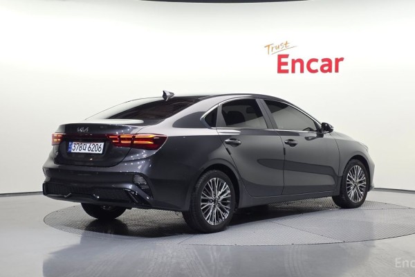 2021 Kia K3 с пробегом 115 229 км