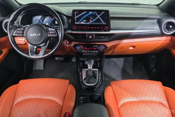 2021 Kia K3 с пробегом 115 229 км