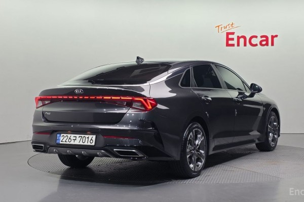 2021 Kia K5 с пробегом 50 748 км