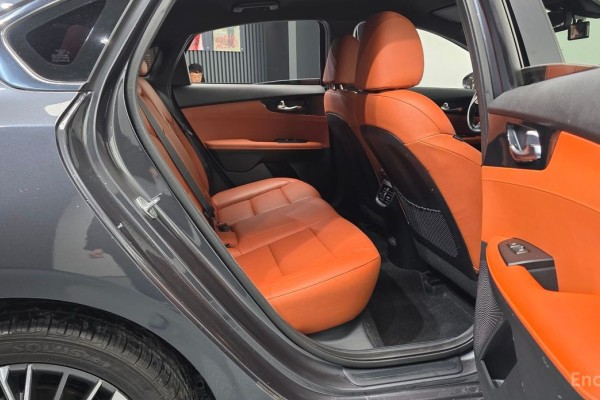 2021 Kia K3 с пробегом 115 229 км