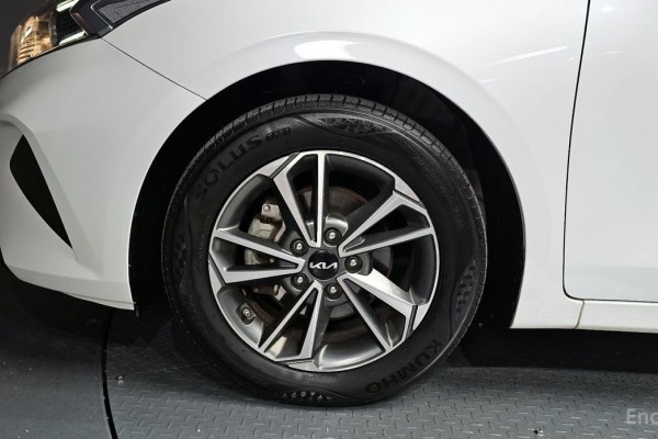 2021 Kia K3 с пробегом 107 811 км