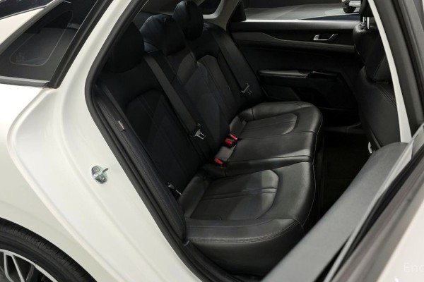 2021 Kia K5 с пробегом 87 499 км