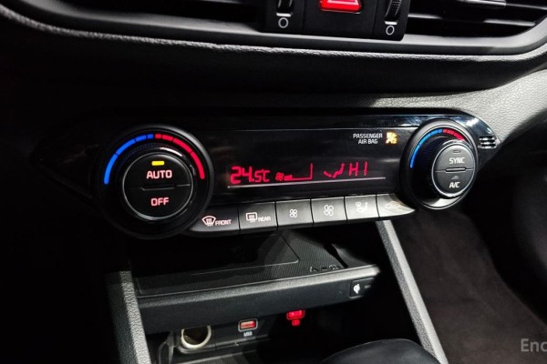 2021 Kia K3 с пробегом 106 447 км