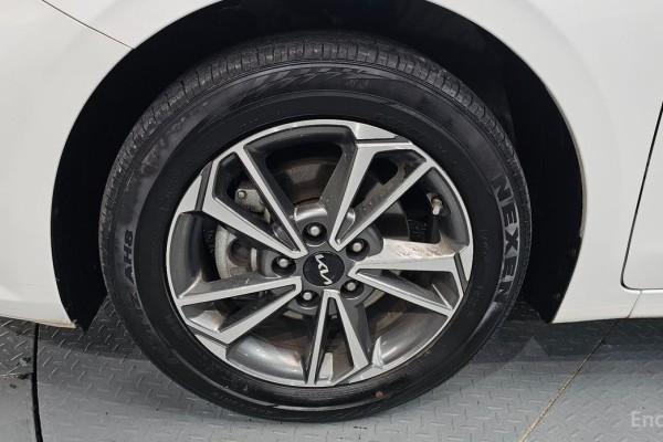 2022 Kia K3 с пробегом 102 270 км