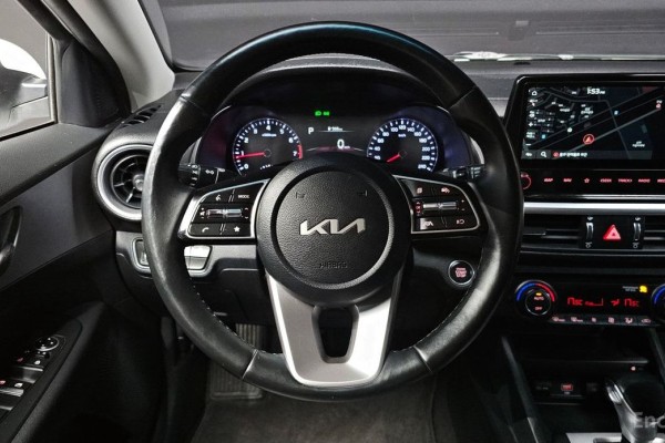 2021 Kia K3 с пробегом 107 811 км