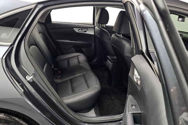 2021 Kia K3 с пробегом 46 145 км