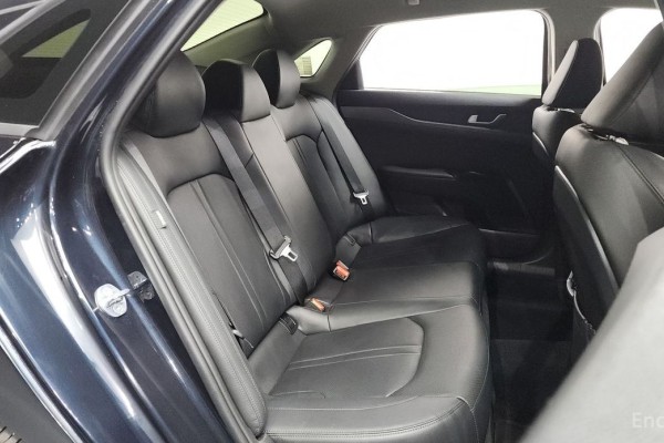 2021 Kia K5 с пробегом 36 532 км