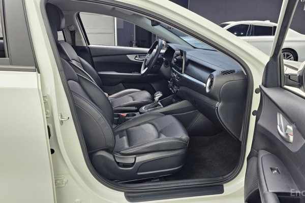 2021 Kia K3 с пробегом 67 684 км